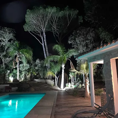 Mare E Monte - Cala Rossa * Porto-Vecchio (Corsica)