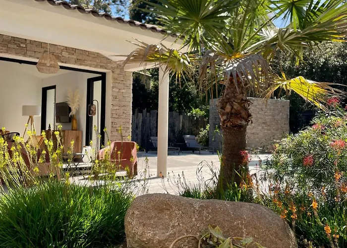 Mare E Monte - Cala Rossa *