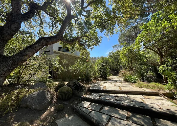 Mare E Monte - Cala Rossa Βίλα